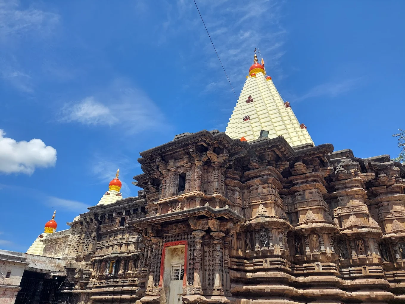 Goddess Mahalakshmi of Kolhapur: The Architectural Marvel of the Biannual Kiranotsav