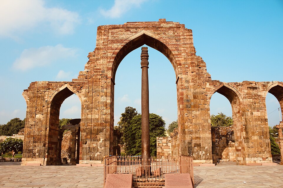 The Iron pillar of Delhi 01