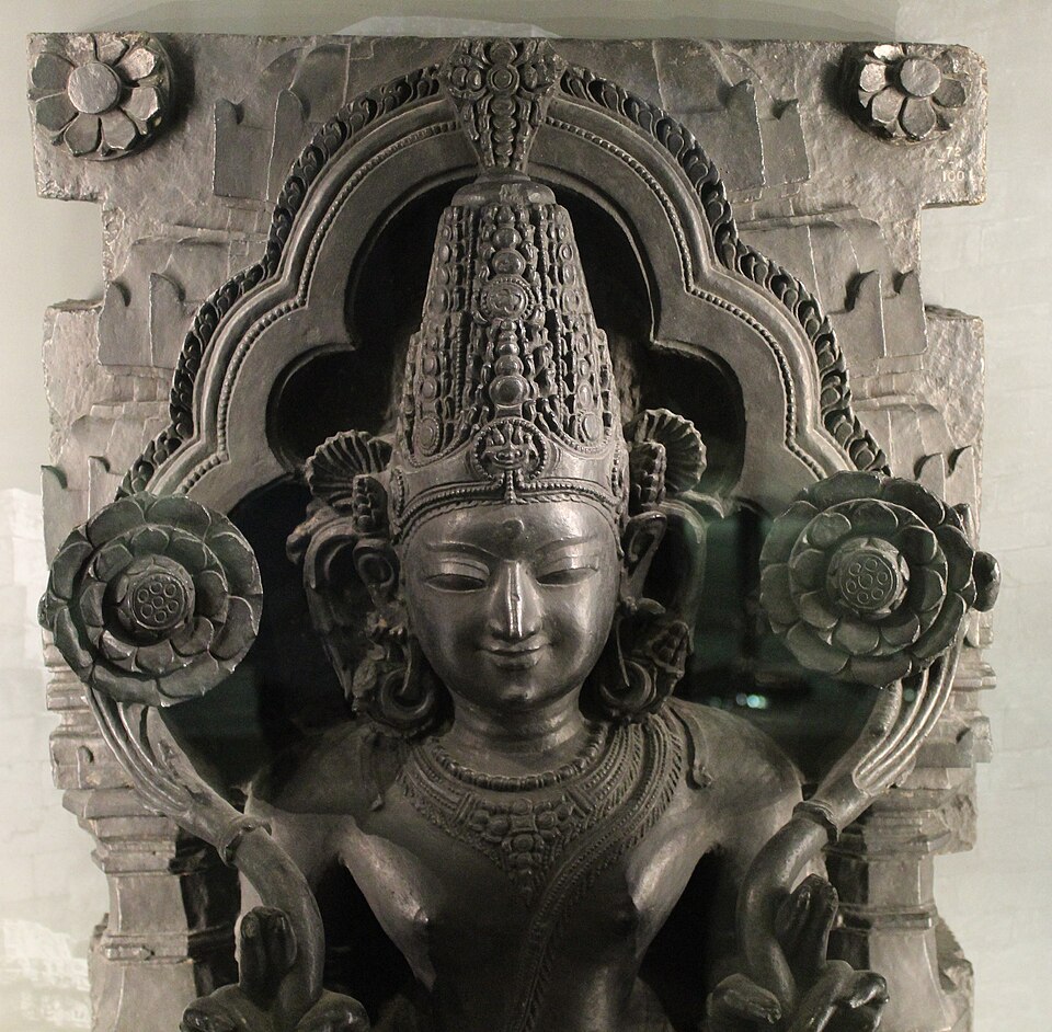Sculpture of Surya, British Museum 03
