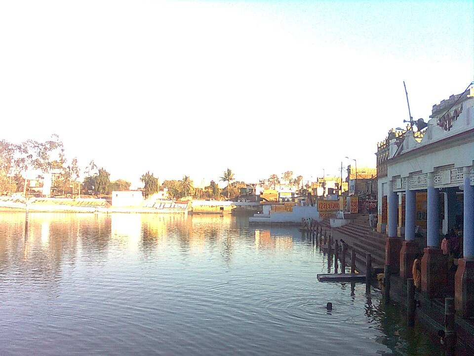 Sacred Pond - Baidyanath Dham Temple Complex - Deoghar