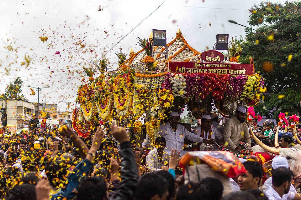 Dnyaneshwar Maharaj Palkhi (Dindi or Wari)