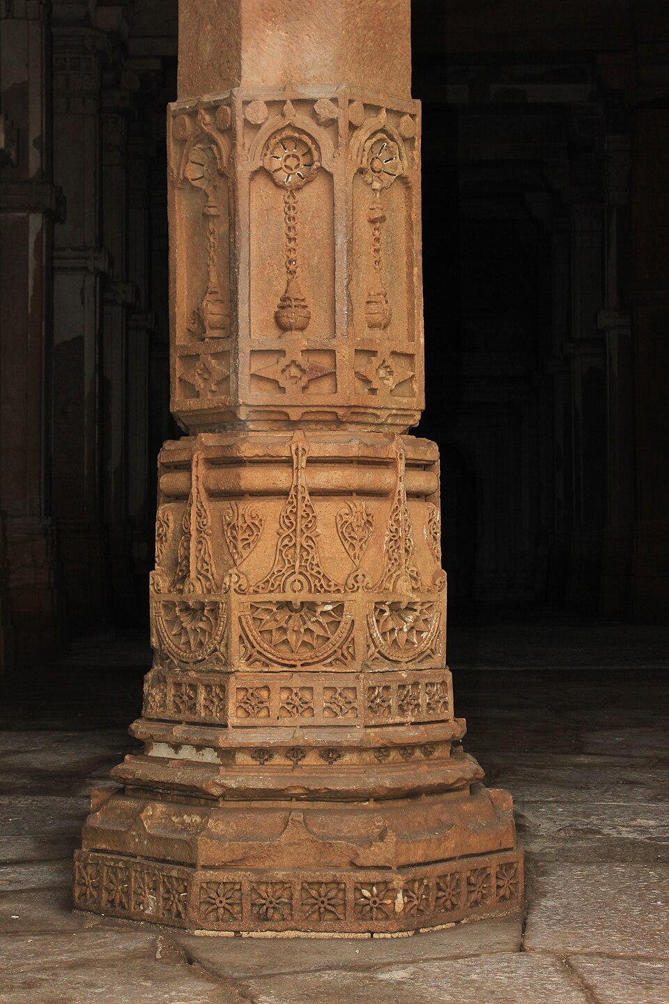 Carved pillar in the Jami Masjid at Champaner