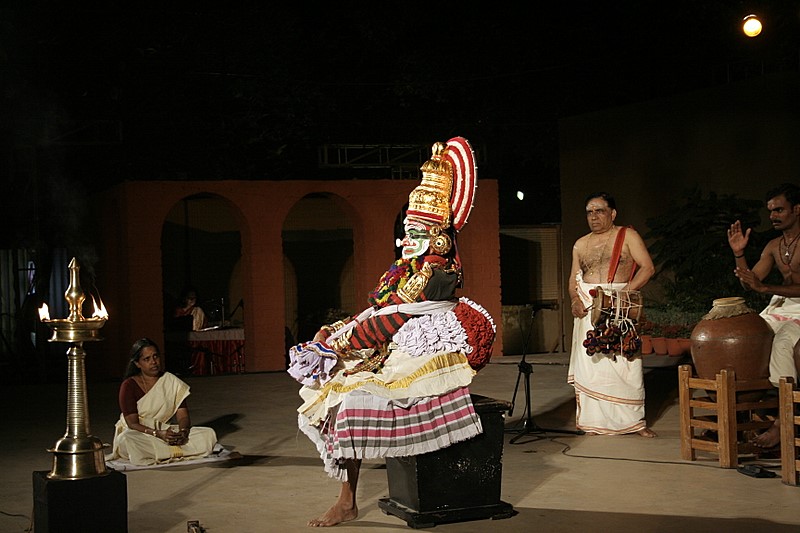 A Kutiyattam performance with accompanying musicians