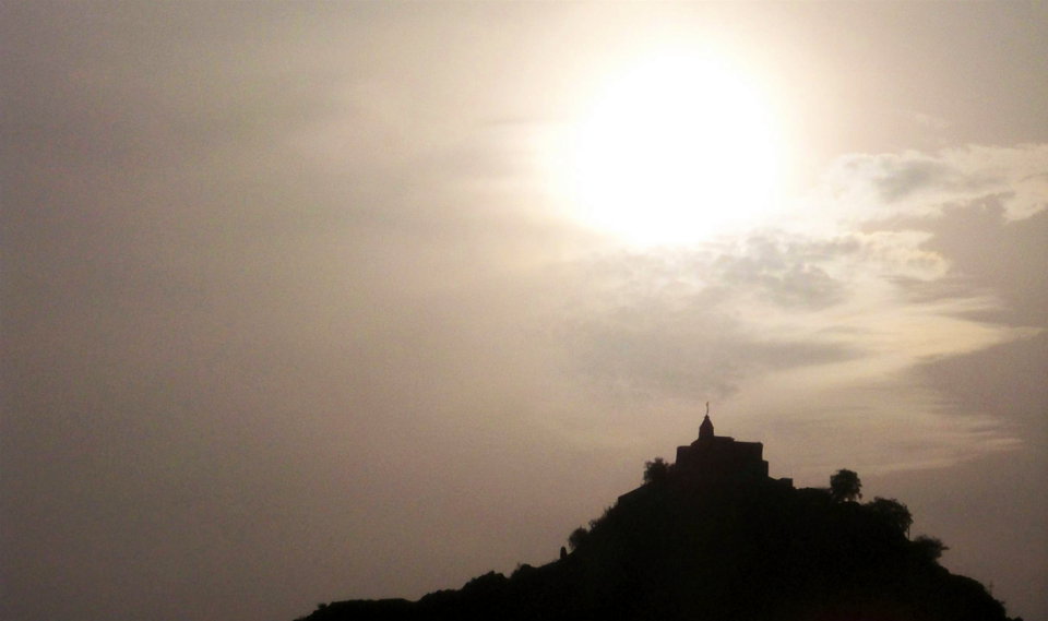 18.0 Gayatri temple.tif