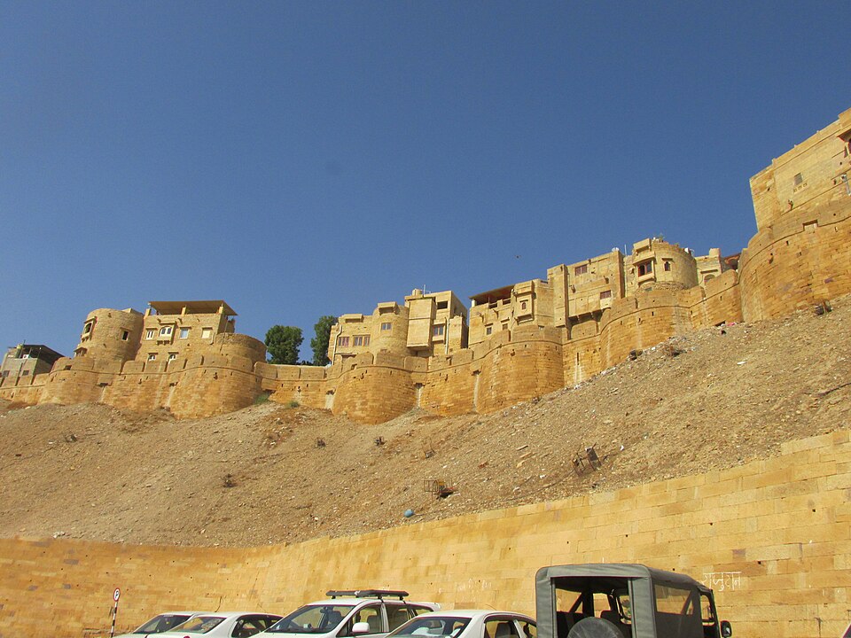 The outer walls of Jaisalmer Fort